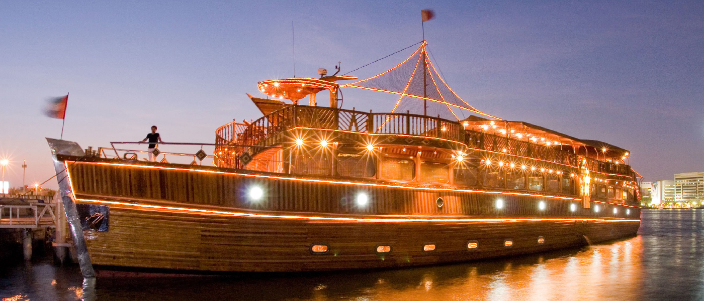 Dhow Cruise по Дубай Марине