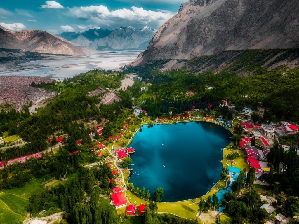 tourist points in skardu